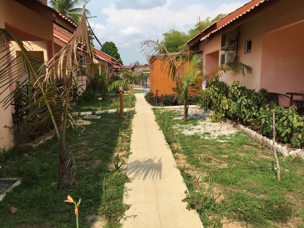 Imagen de los exteriores del Hotel Chenang Inn. Foto 15