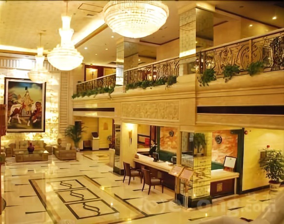 Imagen de los interiores del Hotel Chengde Jing Cheng Hotel. Foto 20