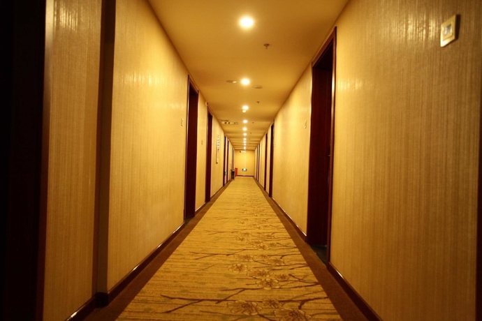 Imagen de la habitación del Hotel Chengde Shengyi Business. Foto 5