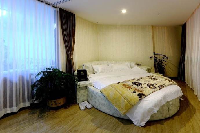 Imagen de la habitación del Hotel Chengde Yiyuan Hotel. Foto 10