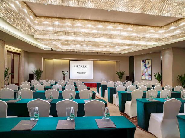 Imagen de los interiores del Hotel Chengdu Taihe International Hotel. Foto 16