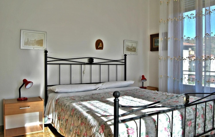 Imagen de la habitación del Hotel Chenno. Foto 10