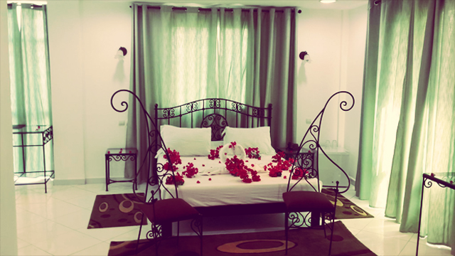 Imagen de la habitación del Hotel Chenoua. Foto 5