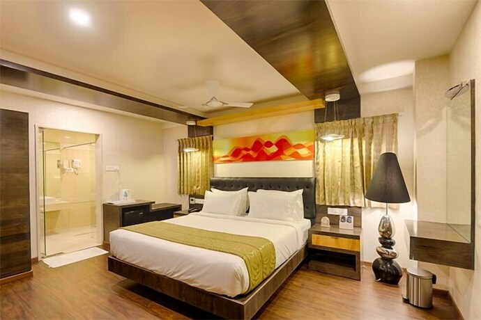 Imagen de la habitación del Hotel Chenthur Park. Foto 24