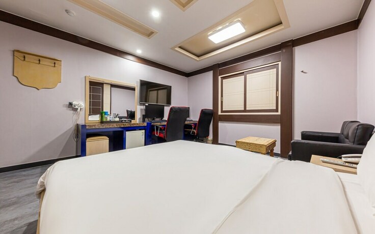 Imagen de la habitación del Hotel Cheonan Adonis. Foto 27