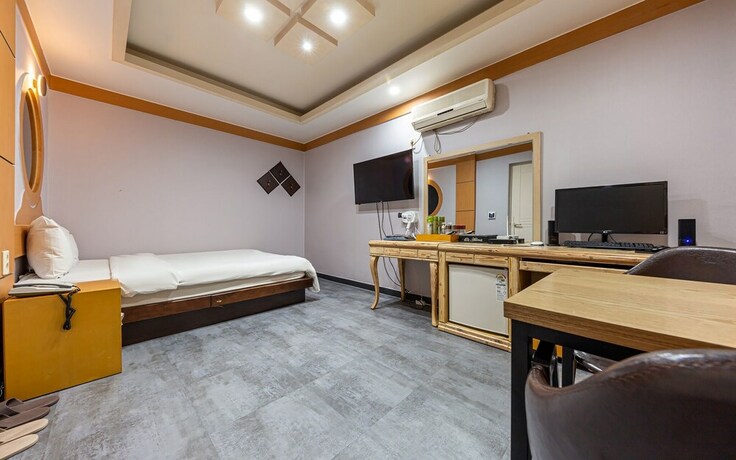 Imagen de la habitación del Hotel Cheonan Adonis. Foto 32