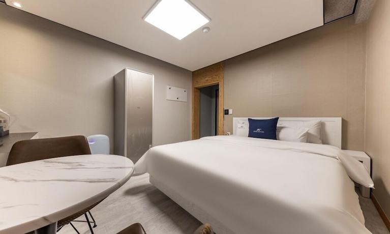 Imagen de la habitación del Hotel Cheonan Aone. Foto 13