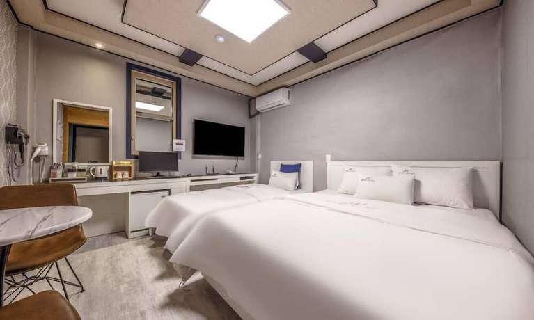 Imagen de la habitación del Hotel Cheonan Aone. Foto 17