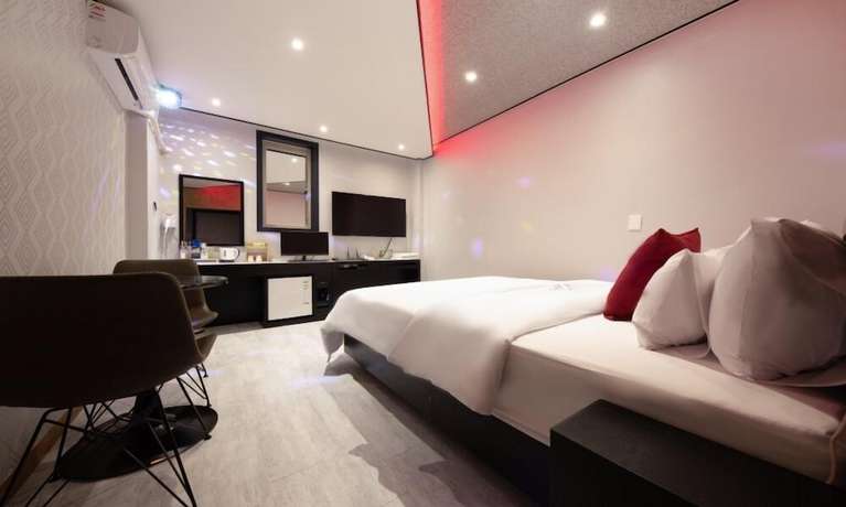 Imagen de la habitación del Hotel Cheonan Aone. Foto 19
