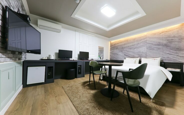 Imagen de la habitación del Hotel Cheonan Apple. Foto 17