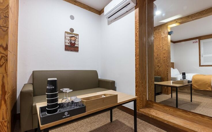 Imagen general del Hotel Cheonan Cafe. Foto 9
