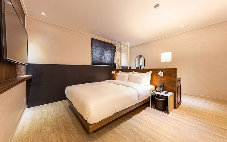 Imagen de la habitación del Hotel Cheonan Camcam. Foto 14