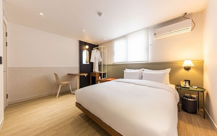 Imagen de la habitación del Hotel Cheonan Camcam. Foto 15