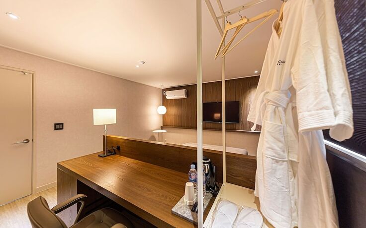 Imagen de la habitación del Hotel Cheonan Camcam. Foto 19