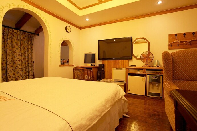 Imagen de la habitación del Hotel Cheonan Cozy Seongjeong. Foto 19