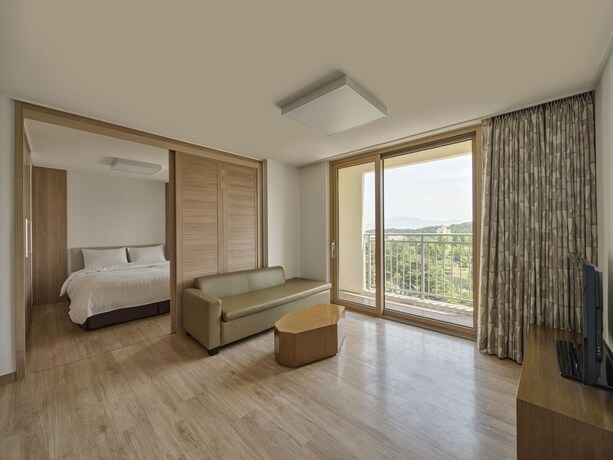 Imagen de la habitación del Hotel Cheonan Daemyung Resort. Foto 29