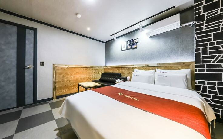 Imagen general del Hotel Cheonan E. Foto 6