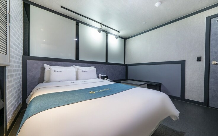 Imagen de la habitación del Hotel Cheonan E. Foto 14