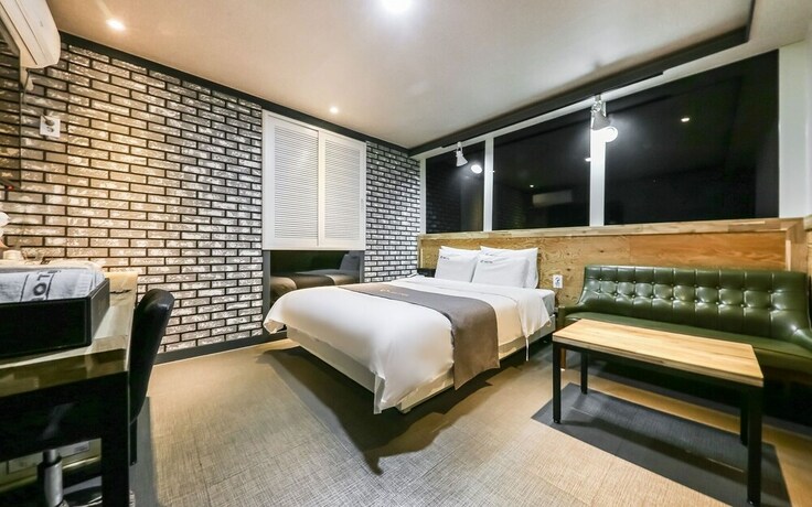 Imagen de la habitación del Hotel Cheonan E. Foto 15