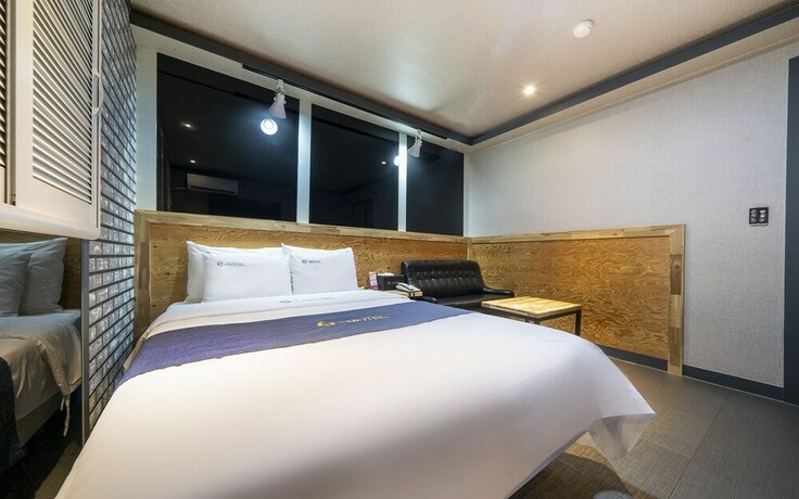 Imagen de la habitación del Hotel Cheonan E. Foto 25