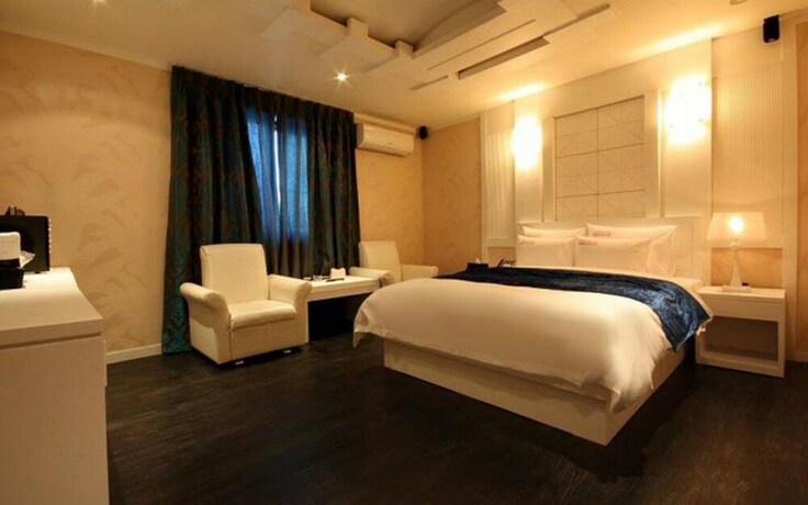 Imagen de la habitación del Hotel Cheonan Elli. Foto 25