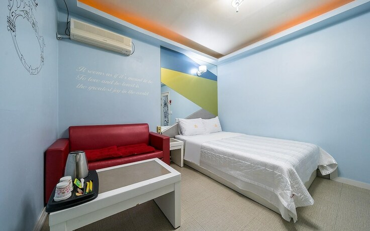 Imagen de la habitación del Hotel Cheonan Empire. Foto 17
