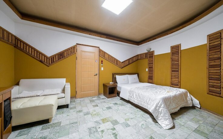 Imagen de la habitación del Hotel Cheonan Empire. Foto 18