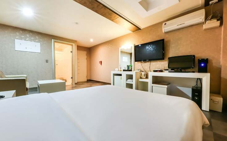 Imagen general del Hotel Cheonan F2. Foto 8