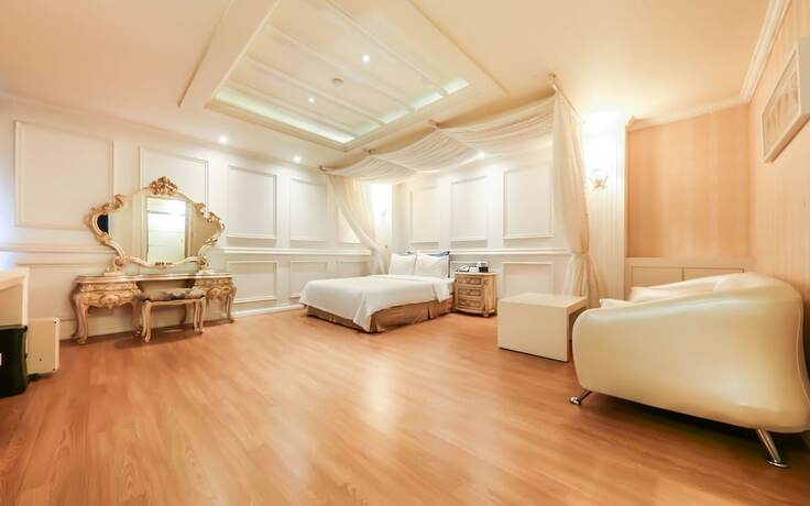 Imagen general del Hotel Cheonan F2. Foto 16