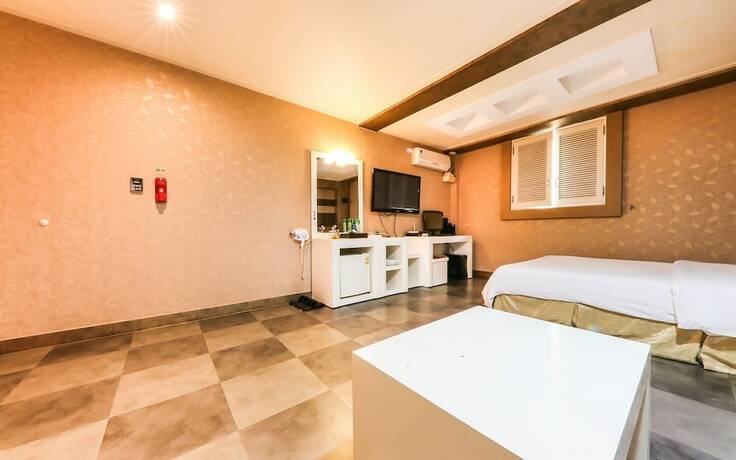 Imagen general del Hotel Cheonan F2. Foto 17