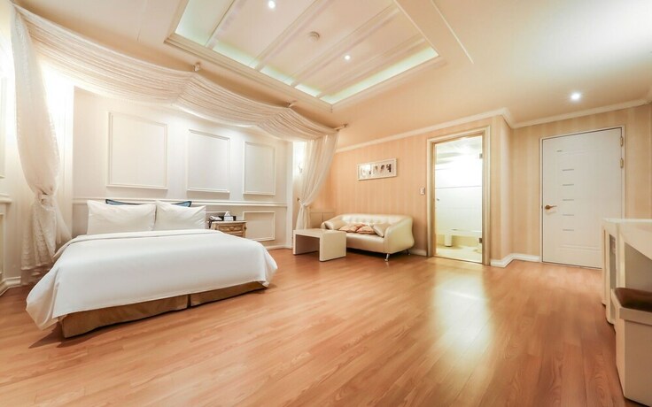 Imagen de la habitación del Hotel Cheonan F2. Foto 27