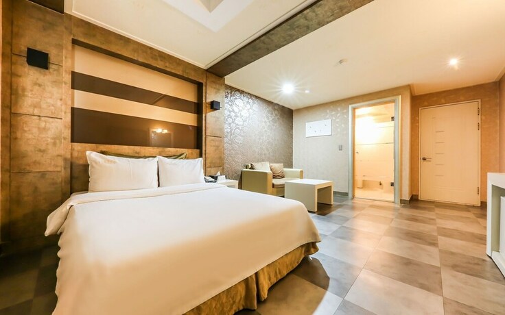 Imagen de la habitación del Hotel Cheonan F2. Foto 31