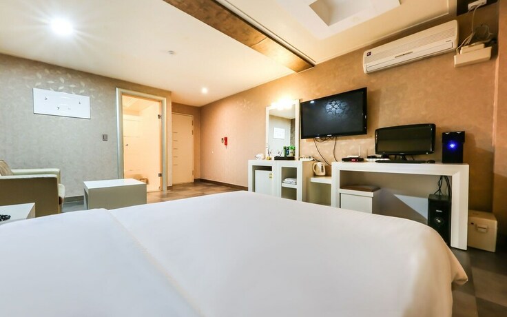 Imagen de la habitación del Hotel Cheonan F2. Foto 33