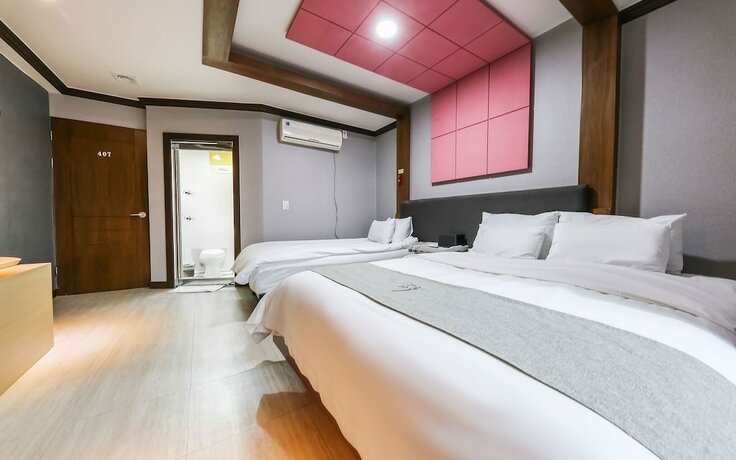 Imagen de la habitación del Hotel Cheonan Haru. Foto 13