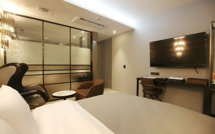 Imagen de la habitación del Hotel Cheonan La Tree. Foto 26
