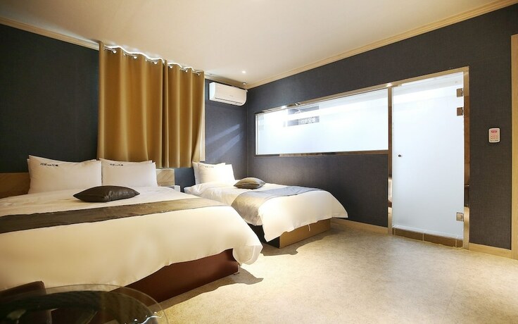 Imagen de la habitación del Hotel Cheonan Leeun Motel. Foto 15