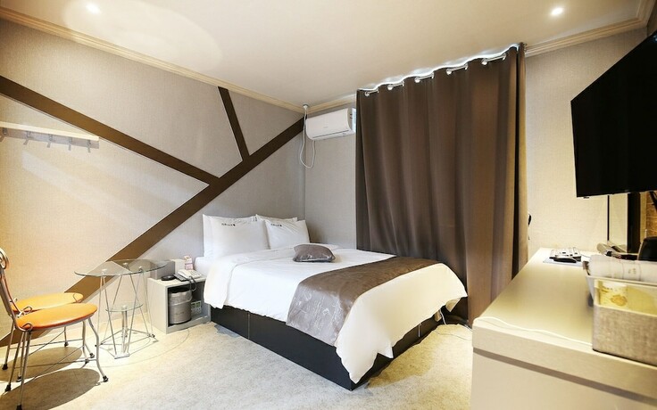 Imagen de la habitación del Hotel Cheonan Leeun Motel. Foto 16