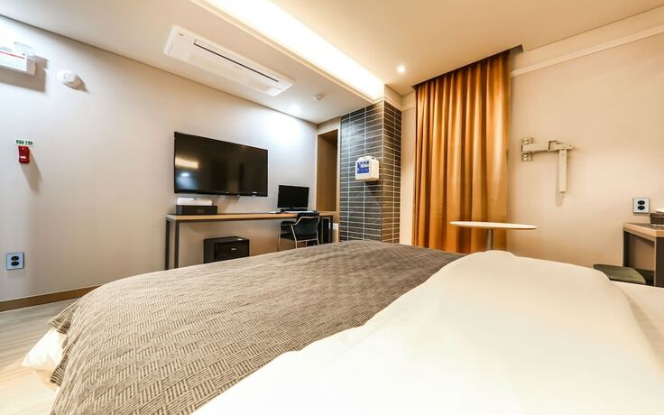 Imagen general del Hotel Cheonan Mi. Foto 10