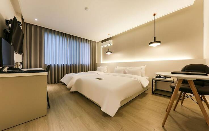 Imagen de la habitación del Hotel Cheonan One Plus. Foto 36
