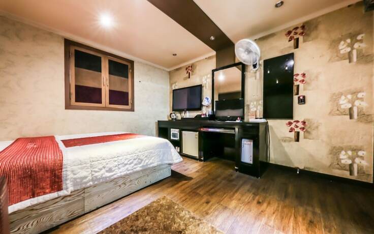 Imagen de la habitación del Hotel Cheonan Piano. Foto 15