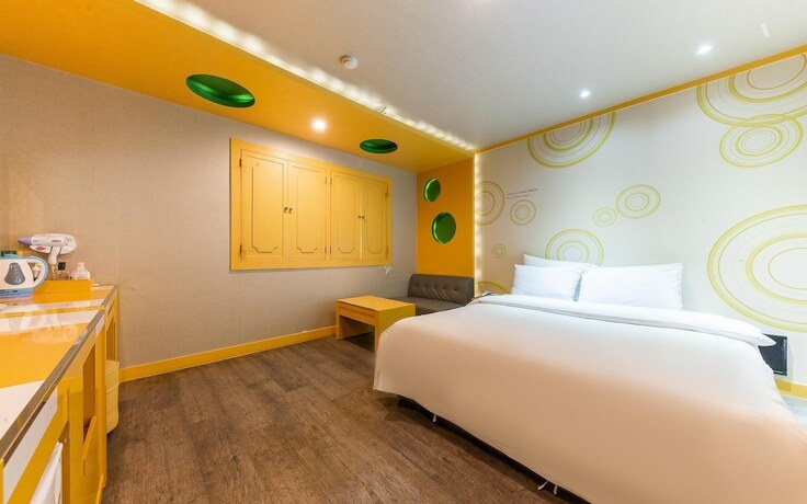 Imagen de la habitación del Hotel Cheonan Picasso. Foto 13