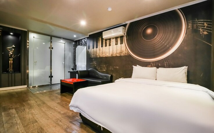 Imagen de la habitación del Hotel Cheonan Picasso. Foto 15