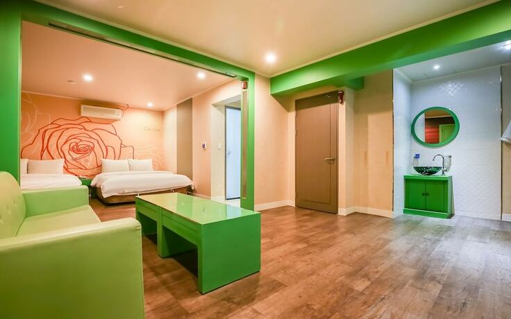 Imagen de la habitación del Hotel Cheonan Picasso. Foto 16