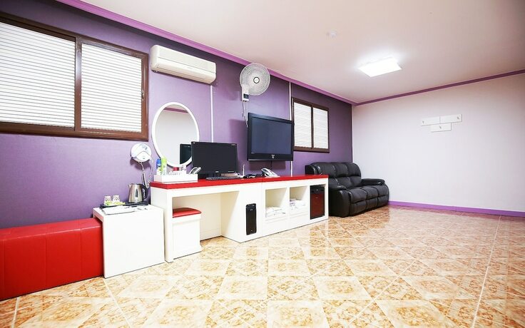 Imagen general del Hotel Cheonan Rosa. Foto 3