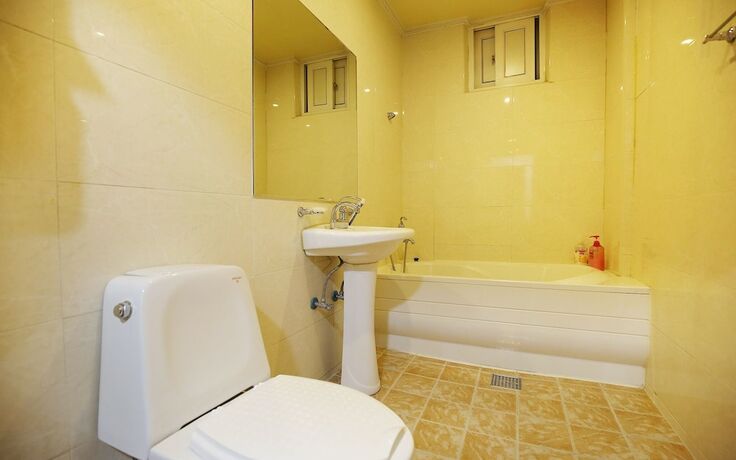 Imagen general del Hotel Cheonan Say. Foto 11