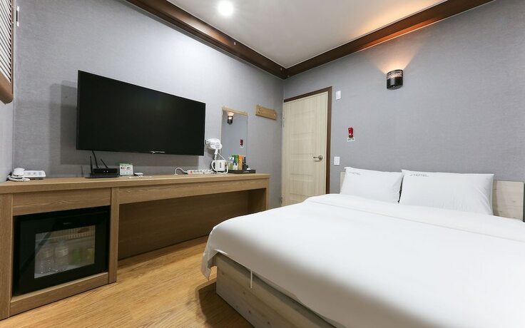 Imagen general del Hotel Cheonan Seongjeong J. Foto 1