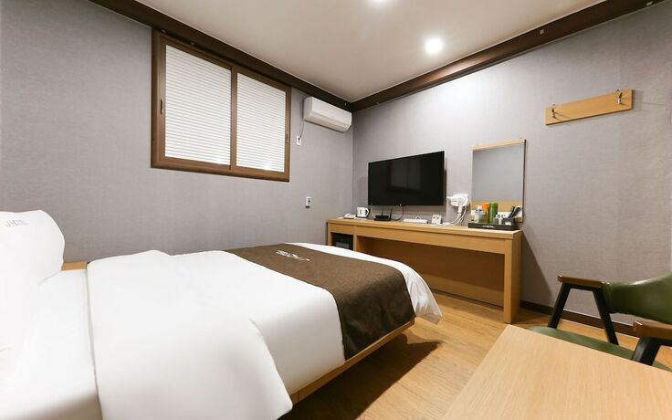 Imagen general del Hotel Cheonan Seongjeong J. Foto 6