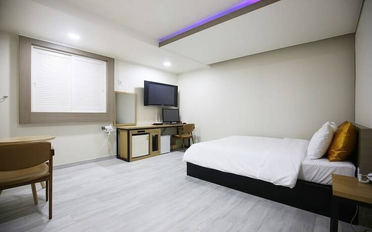 Imagen de la habitación del Hotel Cheonan Sweet. Foto 18