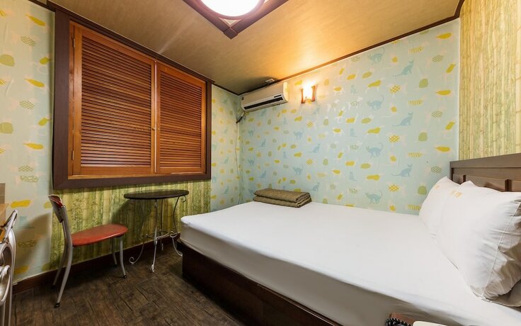 Imagen de la habitación del Hotel Cheonan Terminal Komodo. Foto 15
