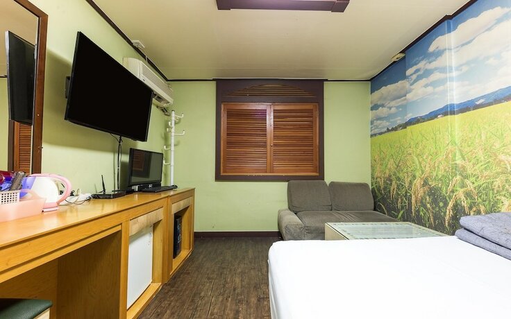 Imagen general del Hotel Cheonan Terminal Komodo. Foto 2